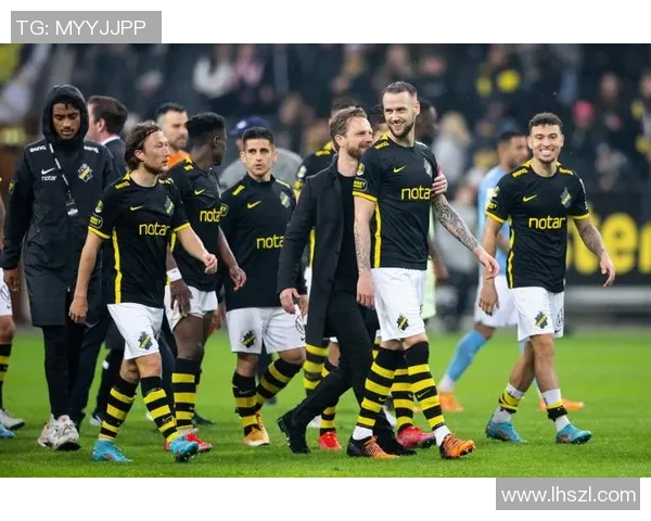 佐高平斯与哥德堡的激烈对决揭示足球战术的精彩碰撞与团队精神的较量