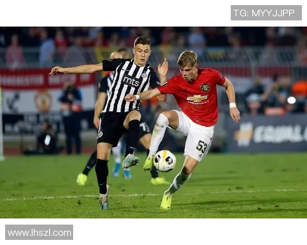 登克尔登与拉纳卡的激烈对决揭示足球战术与团队协作的精彩瞬间