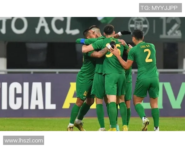 西赛流浪与墨尔本城的激烈对决展现足球魅力与团队精神的巅峰之战