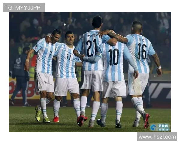 赞岐玉与熊本深红的激烈对决展现足球魅力与团队精神