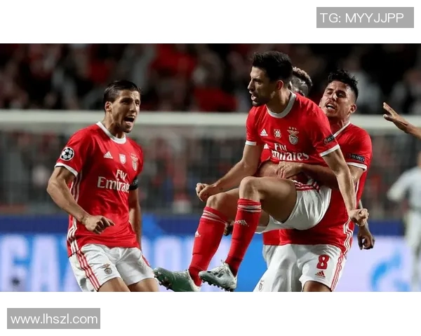 本菲卡与波尔图激战正酣比分揭晓精彩瞬间回顾 本菲卡与波尔图激战正酣比分揭晓精彩瞬间回顾